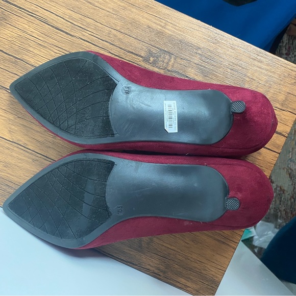 [WIDE WIDTH] Burgundy Kitten Heels - Picture 3 of 3